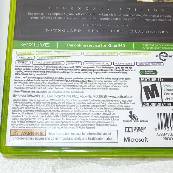 The Elder Scrolls V: Skyrim Legendary Edition Xbox 360 2-Disc Set W/ Booklet - Picture 8 of 8